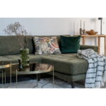 Lido parempoolse suunaga diivanvoodi oliivrohelises toonis, nelja padja ja mustade puidust jalgadega Diivanvoodid