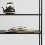 Raamaturiiul  HYLLER METAL 150×110 must Raamaturiiulid Homewell 8