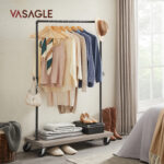 Riidepuu 160×104.5x40cm, must, hele elevandiluu Metallist riidepuud