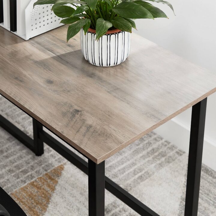 Arvutilaud 140x130x92.2cm must, hele elevandiluu Arvutilauad