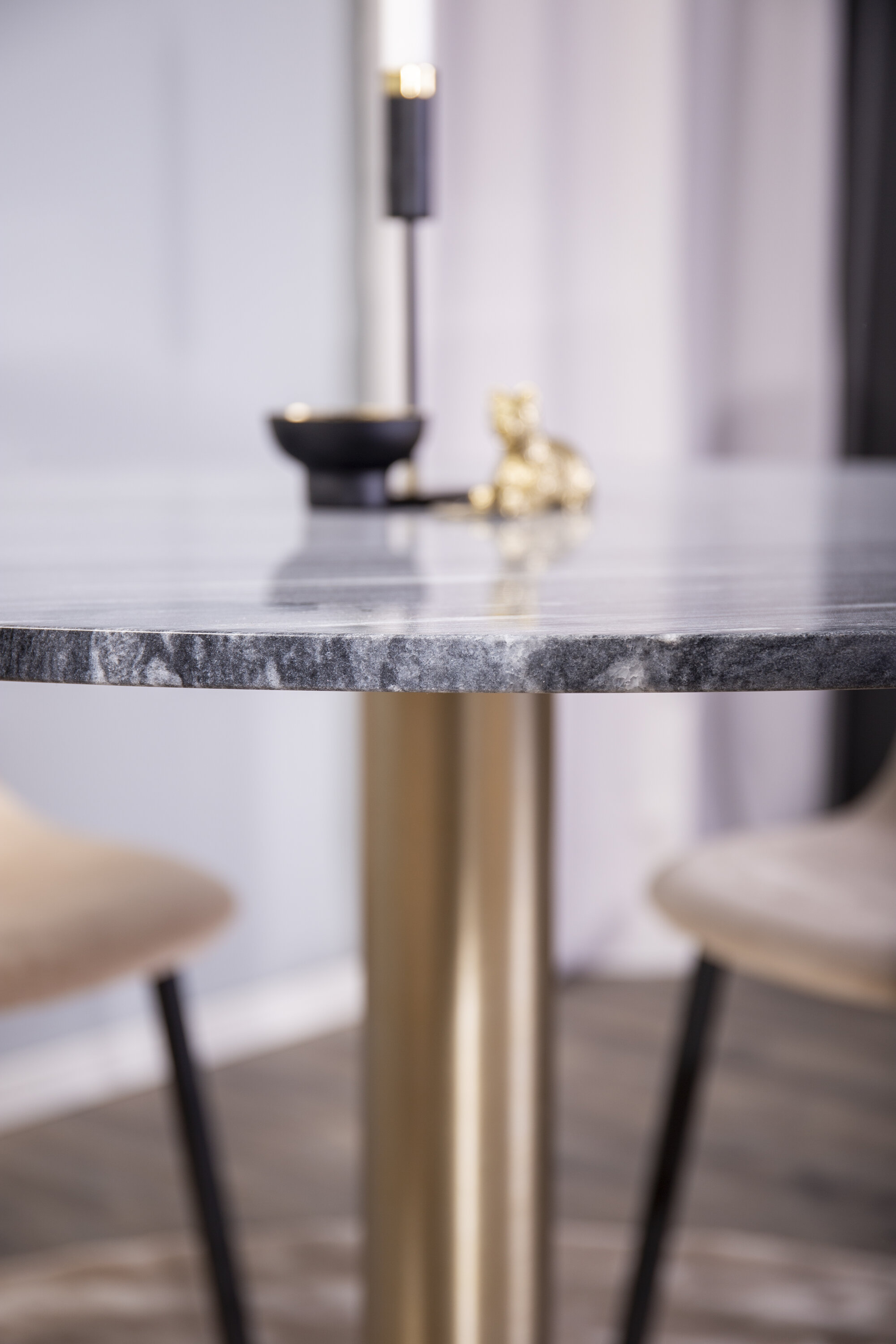 Estelle ümmargune söögikomplekt Söögilauakomplektid Homewell