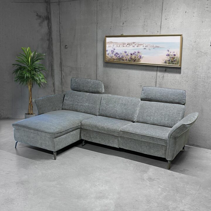 Nurgadiivan DAYTON PN, elektriline recliner 268×94/157xH100cm, helehall Diivanid Diivanid