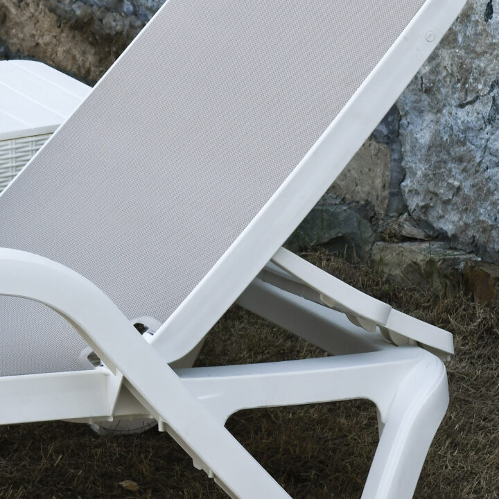 Lamamistool RESORT beež plastik Lamamistoolid ja päevitustoolid G03-100 Lamamistoolid ja päevitustoolid