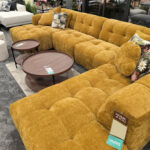 Nurgadiivan FORTE U-kujuline PN 374×162/242xH76cm, pruunikaskollane Diivanid