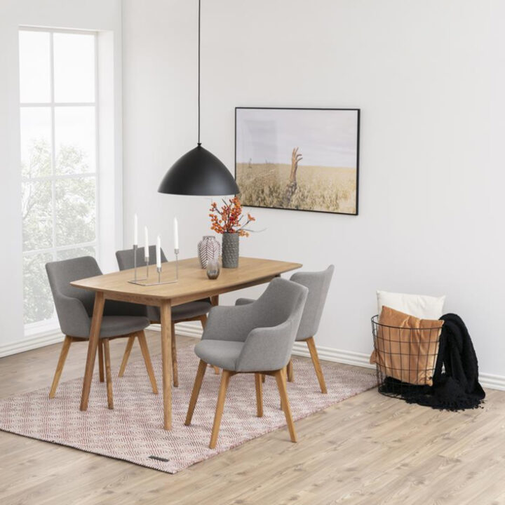 Tool BELLA, 62x59xH80cm, iste/seljatugi: helehall kangas, jalad: tamm, õlitatud Söögituba ACTONA