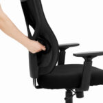 Kontoritool 68x67x(100.5-112.5)cm, must Kontoritoolid