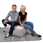 Tumba LAMB BAG, 80x80cm, h30cm, valge/helehall, 100% polüester, kangas-323/321 Elutoamööbel Põrandapadjad, kott-toolid