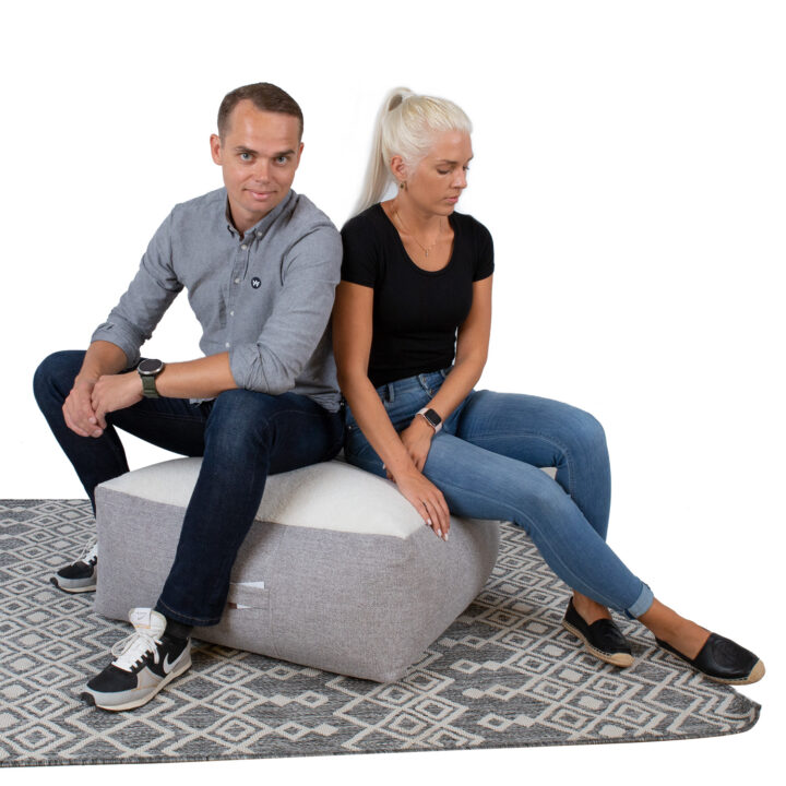 Tumba LAMB BAG, 80x80cm, h30cm, valge/helehall, 100% polüester, kangas-323/321 Elutoamööbel Põrandapadjad, kott-toolid