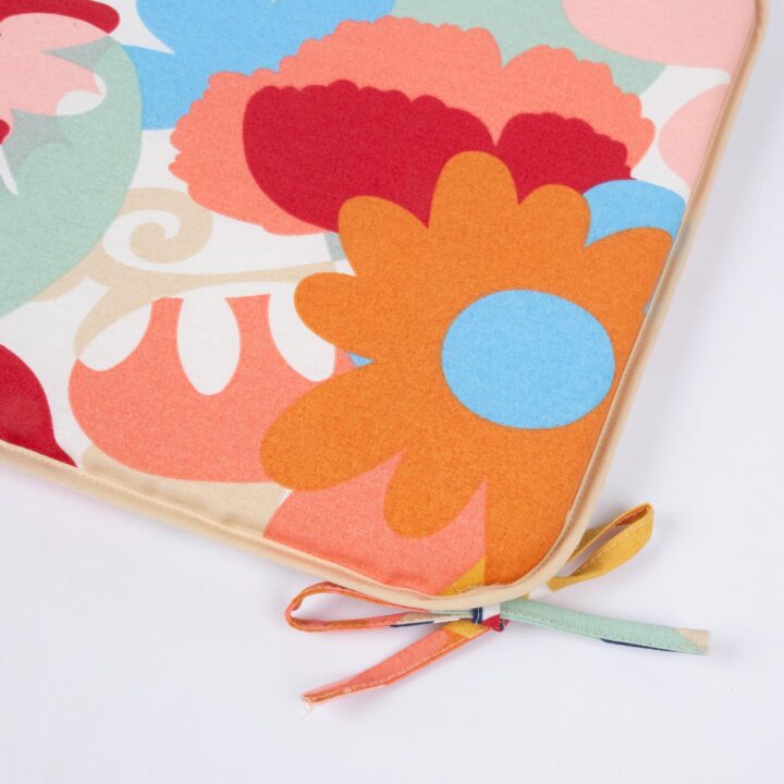 Toolikate NORDIC FLOWER 39x39x2,5cm, 80% puuvill, 20% polüester Tekstiiltooted aeda Toolipadjad ja lamamistoolikatt