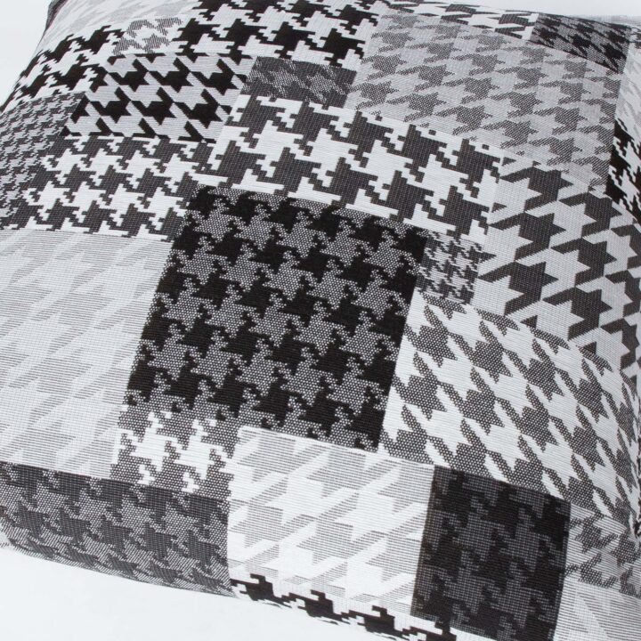 Padi HOLLY 45x45cm, lukuga, must ja valge, kangas 50% puuvill, 50% polüester, kangas 490 Dekoratiivpadjad